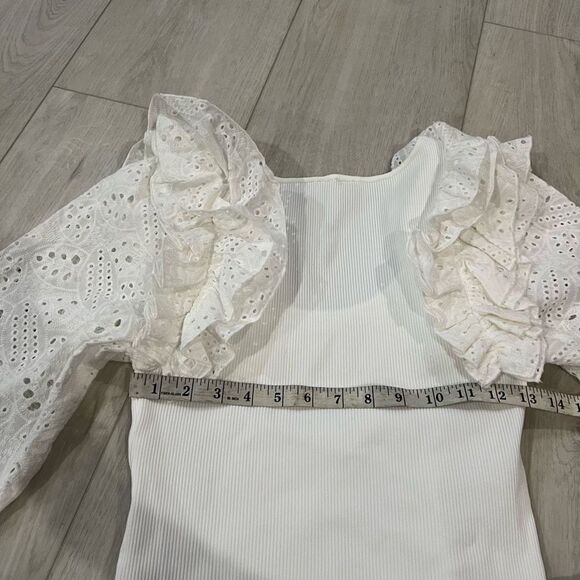 DOLAN Eyelet Ruffle-Sleeve
Jumper size S - Picture 4 of 7